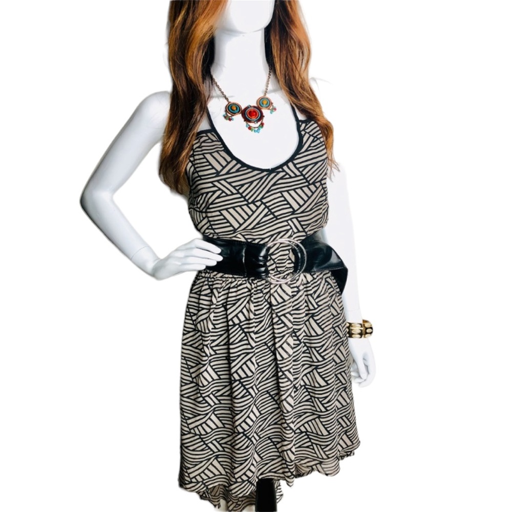 Dress - Picture 5 of 11